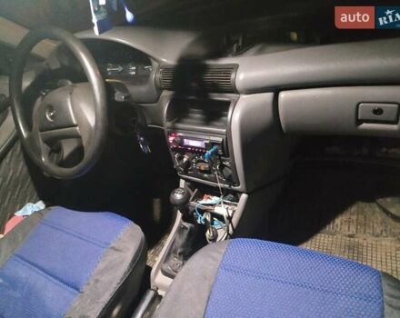 Синій Опель Астра, об'ємом двигуна 1.8 л та пробігом 493 тис. км за 1800 $, фото 4 на Automoto.ua