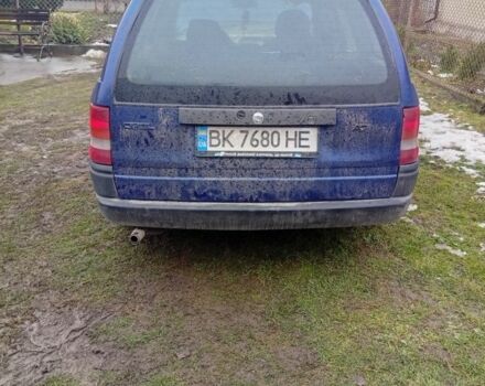Синий Опель Астра, объемом двигателя 1.8 л и пробегом 300 тыс. км за 1050 $, фото 6 на Automoto.ua