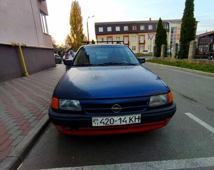 Синий Опель Астра, объемом двигателя 1.6 л и пробегом 0 тыс. км за 1180 $, фото 1 на Automoto.ua