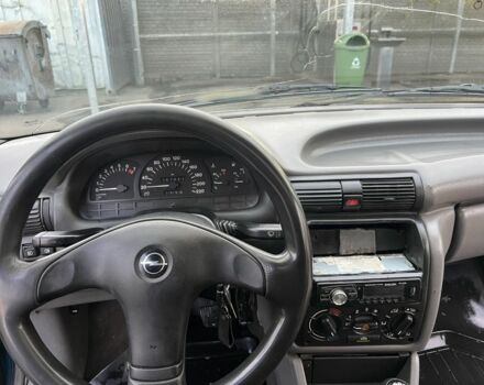 Синій Опель Астра, об'ємом двигуна 2 л та пробігом 250 тис. км за 597 $, фото 7 на Automoto.ua
