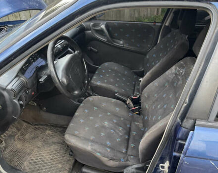 Синий Опель Астра, объемом двигателя 1.6 л и пробегом 200 тыс. км за 1650 $, фото 7 на Automoto.ua