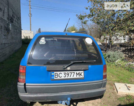Синий Опель Астра, объемом двигателя 1.4 л и пробегом 300 тыс. км за 1300 $, фото 6 на Automoto.ua