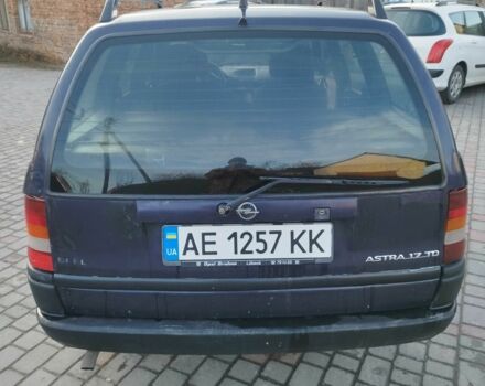 Синий Опель Астра, объемом двигателя 1.7 л и пробегом 308 тыс. км за 2150 $, фото 13 на Automoto.ua