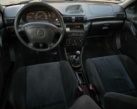 Синій Опель Астра, об'ємом двигуна 1.6 л та пробігом 200 тис. км за 1500 $, фото 4 на Automoto.ua