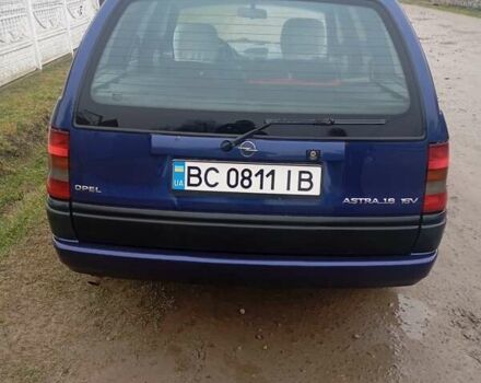 Синий Опель Астра, объемом двигателя 1.6 л и пробегом 278 тыс. км за 1550 $, фото 3 на Automoto.ua