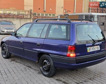 Синій Опель Астра, об'ємом двигуна 1.6 л та пробігом 200 тис. км за 1500 $, фото 2 на Automoto.ua