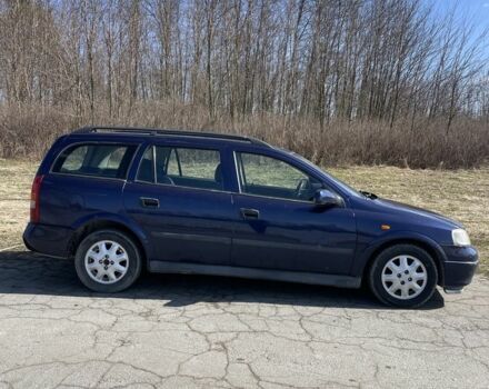 Синий Опель Астра, объемом двигателя 1.6 л и пробегом 320 тыс. км за 2200 $, фото 2 на Automoto.ua