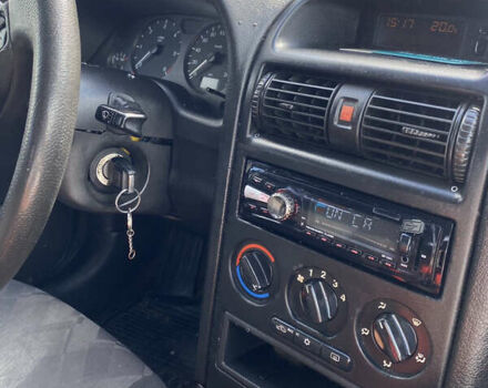 Синий Опель Астра, объемом двигателя 2 л и пробегом 334 тыс. км за 2200 $, фото 1 на Automoto.ua