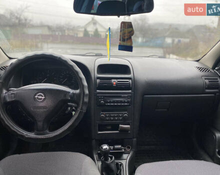 Синий Опель Астра, объемом двигателя 1.69 л и пробегом 353 тыс. км за 3500 $, фото 9 на Automoto.ua