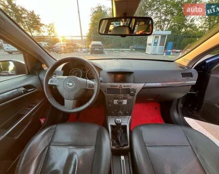 Синий Опель Астра, объемом двигателя 1.8 л и пробегом 184 тыс. км за 6300 $, фото 7 на Automoto.ua