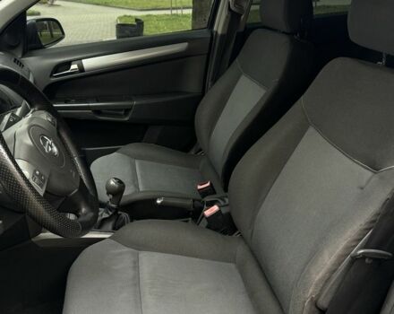 Синий Опель Астра, объемом двигателя 1.6 л и пробегом 288 тыс. км за 4000 $, фото 19 на Automoto.ua