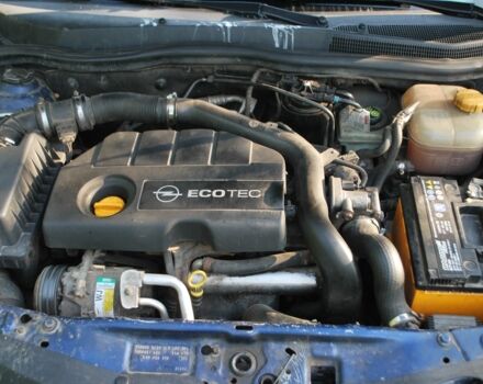 Синий Опель Астра, объемом двигателя 1.7 л и пробегом 375 тыс. км за 4200 $, фото 7 на Automoto.ua