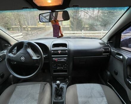 Синий Опель Астра, объемом двигателя 1.6 л и пробегом 342 тыс. км за 3200 $, фото 5 на Automoto.ua