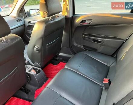 Синий Опель Астра, объемом двигателя 1.8 л и пробегом 184 тыс. км за 6300 $, фото 10 на Automoto.ua