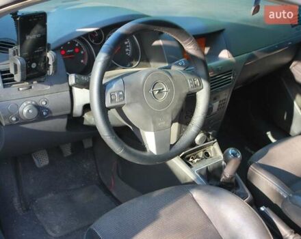 Синий Опель Астра, объемом двигателя 1.69 л и пробегом 380 тыс. км за 4300 $, фото 6 на Automoto.ua
