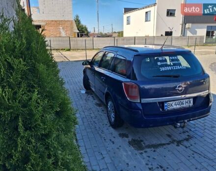 Синий Опель Астра, объемом двигателя 1.7 л и пробегом 240 тыс. км за 3670 $, фото 3 на Automoto.ua