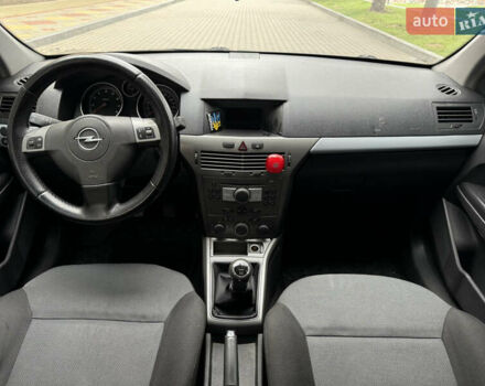 Синій Опель Астра, об'ємом двигуна 1.6 л та пробігом 288 тис. км за 4000 $, фото 19 на Automoto.ua