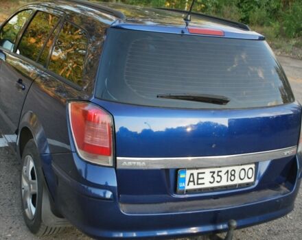 Синий Опель Астра, объемом двигателя 1.7 л и пробегом 375 тыс. км за 4200 $, фото 4 на Automoto.ua