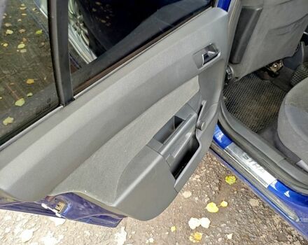 Синий Опель Астра, объемом двигателя 1.8 л и пробегом 275 тыс. км за 4100 $, фото 6 на Automoto.ua