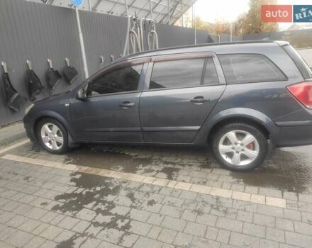 Опель Астра 2005 в Самборе на Automoto.ua Синий Опель Астра, объемом двигателя 1.9 л и пробегом 330 тыс. км за 4500 $, фото 2 на Automoto.ua