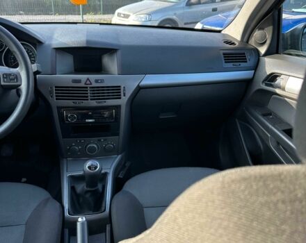 Синий Опель Астра, объемом двигателя 1.6 л и пробегом 217 тыс. км за 5550 $, фото 4 на Automoto.ua