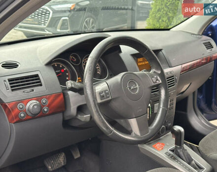 Синий Опель Астра, объемом двигателя 1.8 л и пробегом 276 тыс. км за 5999 $, фото 13 на Automoto.ua