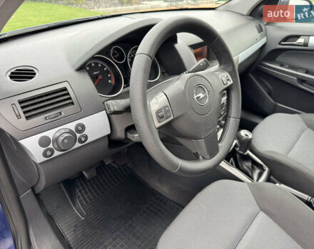 Синий Опель Астра, объемом двигателя 1.6 л и пробегом 173 тыс. км за 5400 $, фото 14 на Automoto.ua