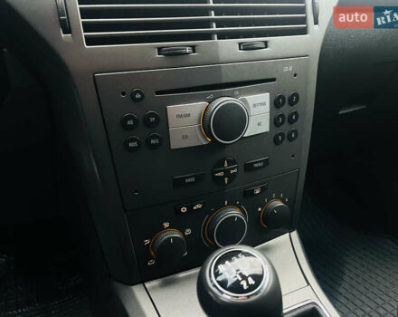 Синий Опель Астра, объемом двигателя 1.6 л и пробегом 223 тыс. км за 4500 $, фото 23 на Automoto.ua