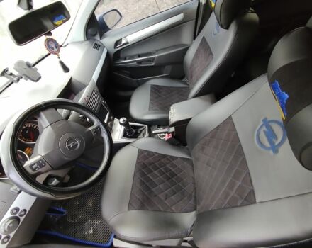 Синий Опель Астра, объемом двигателя 1.6 л и пробегом 195 тыс. км за 5350 $, фото 4 на Automoto.ua