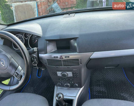 Синий Опель Астра, объемом двигателя 1.6 л и пробегом 193 тыс. км за 4800 $, фото 7 на Automoto.ua