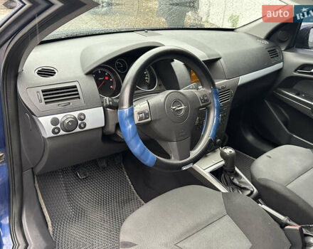 Синий Опель Астра, объемом двигателя 1.91 л и пробегом 288 тыс. км за 4600 $, фото 37 на Automoto.ua