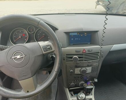 Синий Опель Астра, объемом двигателя 1.9 л и пробегом 340 тыс. км за 3200 $, фото 5 на Automoto.ua