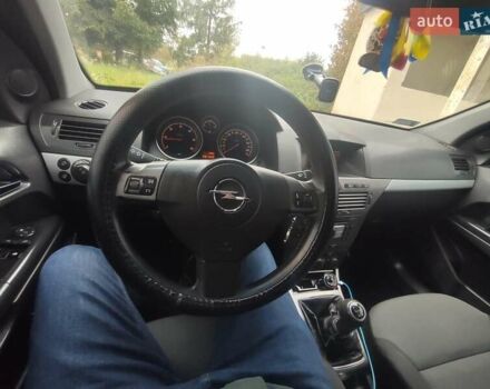 Опель Астра 2005 в Самборе на Automoto.ua Синий Опель Астра, объемом двигателя 1.9 л и пробегом 330 тыс. км за 4500 $, фото 4 на Automoto.ua