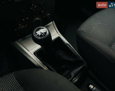 Синий Опель Астра, объемом двигателя 1.6 л и пробегом 223 тыс. км за 4500 $, фото 22 на Automoto.ua