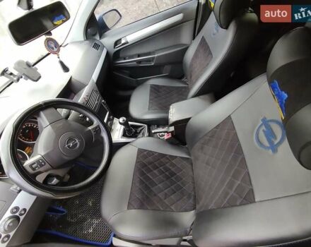 Синий Опель Астра, объемом двигателя 1.6 л и пробегом 195 тыс. км за 5400 $, фото 3 на Automoto.ua