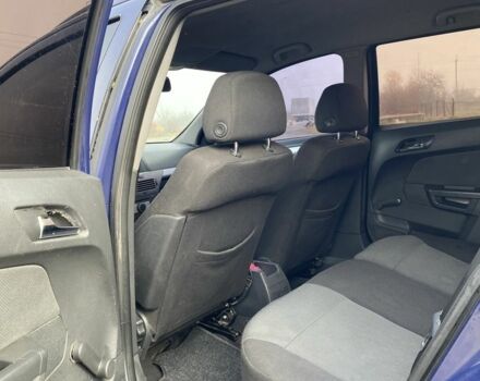 Синий Опель Астра, объемом двигателя 1.7 л и пробегом 313 тыс. км за 2000 $, фото 5 на Automoto.ua