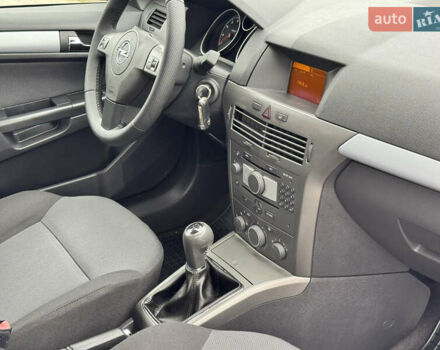 Синий Опель Астра, объемом двигателя 1.6 л и пробегом 173 тыс. км за 5300 $, фото 25 на Automoto.ua