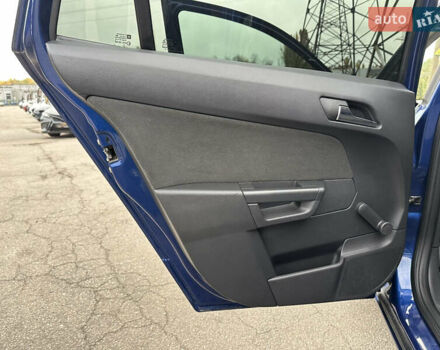 Синий Опель Астра, объемом двигателя 1.8 л и пробегом 276 тыс. км за 5999 $, фото 16 на Automoto.ua