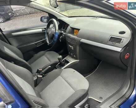 Синий Опель Астра, объемом двигателя 1.91 л и пробегом 288 тыс. км за 4600 $, фото 19 на Automoto.ua