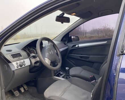 Синий Опель Астра, объемом двигателя 1.7 л и пробегом 313 тыс. км за 2000 $, фото 4 на Automoto.ua