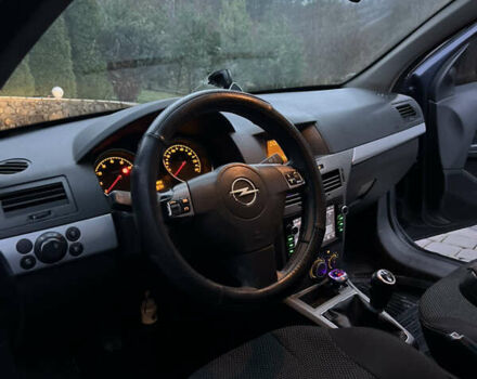 Синий Опель Астра, объемом двигателя 1.6 л и пробегом 292 тыс. км за 4250 $, фото 11 на Automoto.ua