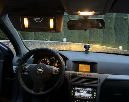 Синий Опель Астра, объемом двигателя 1.6 л и пробегом 292 тыс. км за 4250 $, фото 12 на Automoto.ua