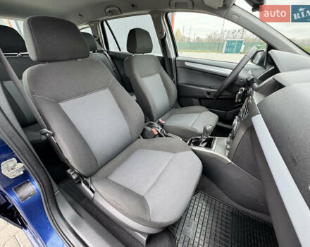 Синий Опель Астра, объемом двигателя 1.6 л и пробегом 173 тыс. км за 5400 $, фото 25 на Automoto.ua