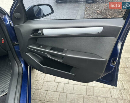 Синий Опель Астра, объемом двигателя 1.91 л и пробегом 288 тыс. км за 4600 $, фото 18 на Automoto.ua