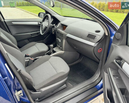 Синий Опель Астра, объемом двигателя 1.6 л и пробегом 173 тыс. км за 5300 $, фото 21 на Automoto.ua