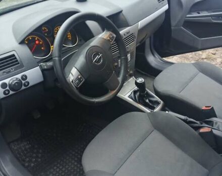 Синий Опель Астра, объемом двигателя 1.91 л и пробегом 297 тыс. км за 4200 $, фото 2 на Automoto.ua