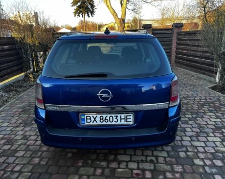 Синий Опель Астра, объемом двигателя 1.9 л и пробегом 300 тыс. км за 3900 $, фото 3 на Automoto.ua