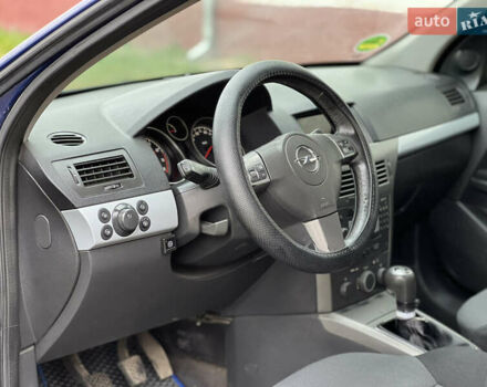 Синий Опель Астра, объемом двигателя 1.6 л и пробегом 280 тыс. км за 4500 $, фото 16 на Automoto.ua