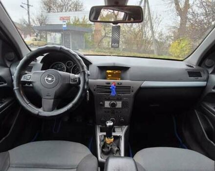 Синий Опель Астра, объемом двигателя 1.3 л и пробегом 370 тыс. км за 3800 $, фото 2 на Automoto.ua