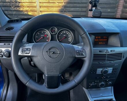 Синий Опель Астра, объемом двигателя 1.9 л и пробегом 300 тыс. км за 3900 $, фото 16 на Automoto.ua